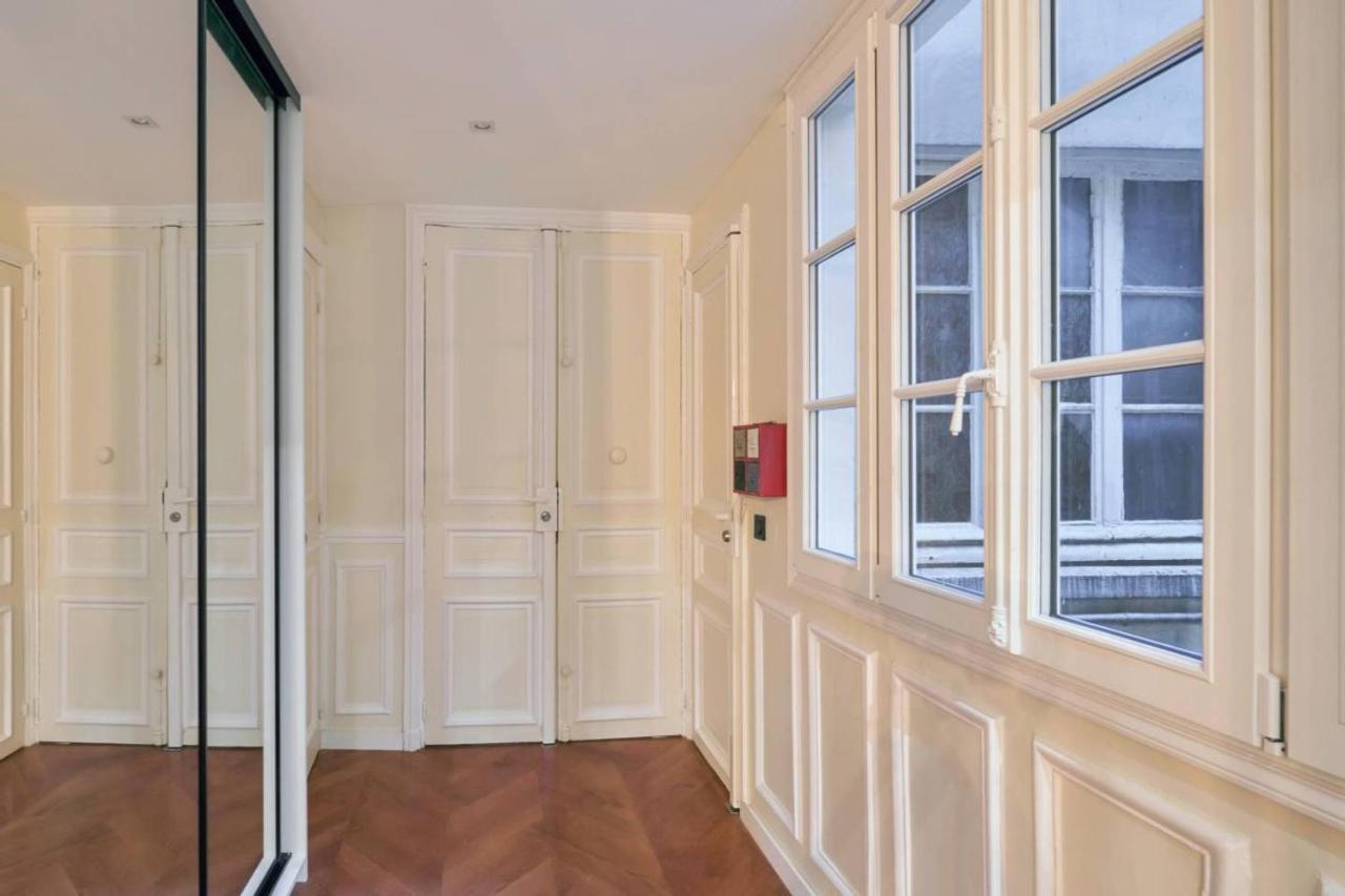 Lovely Spacious & Bright 2-bedroom Near Montmartre