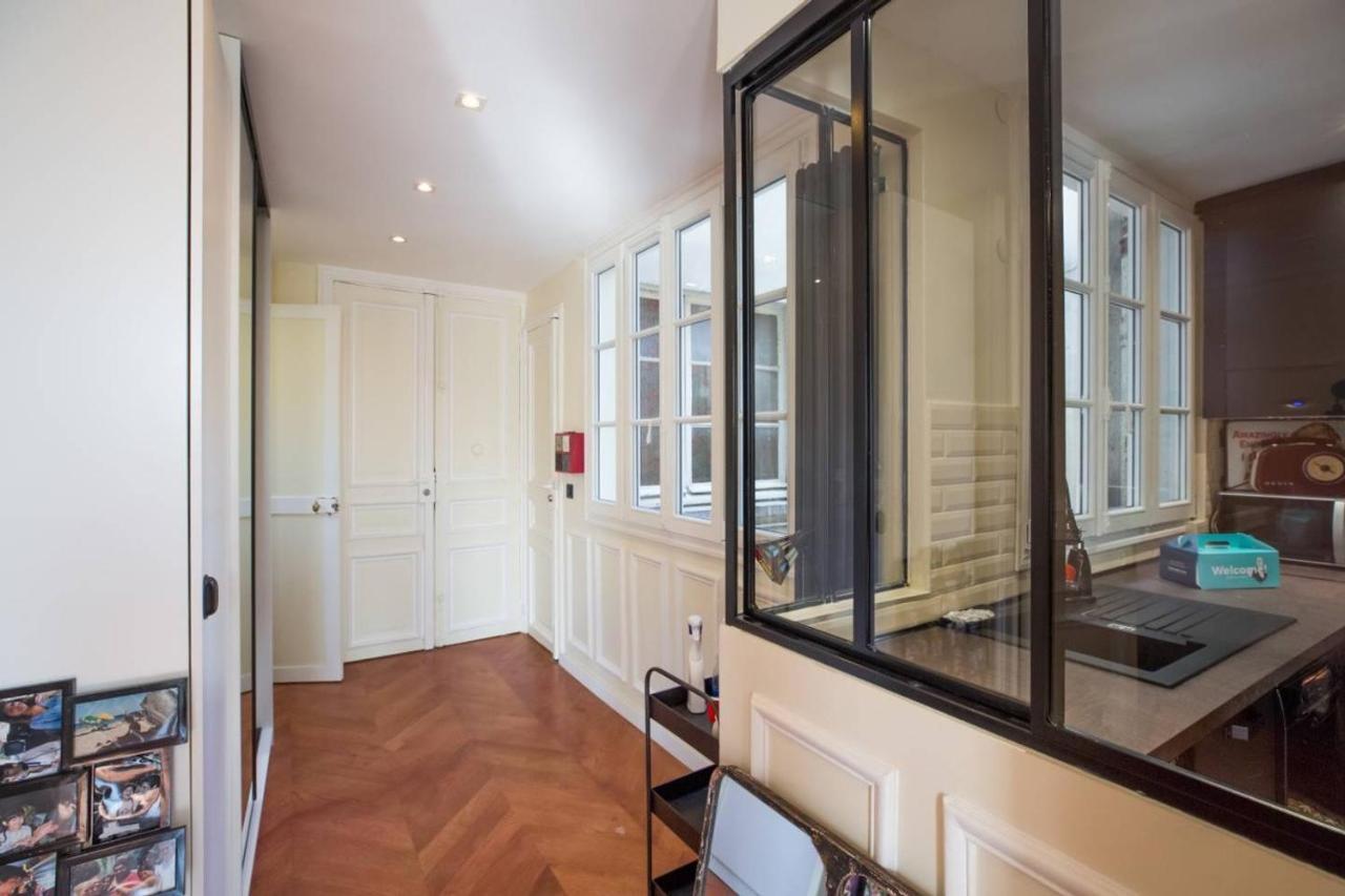 Lovely Spacious & Bright 2-bedroom Near Montmartre * Paris